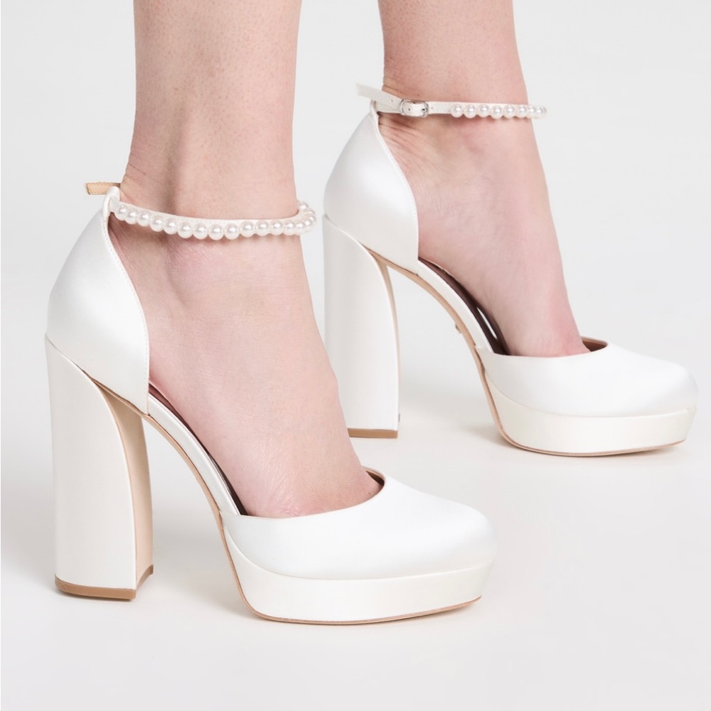 Badgley Mischka Felix’s Pumps